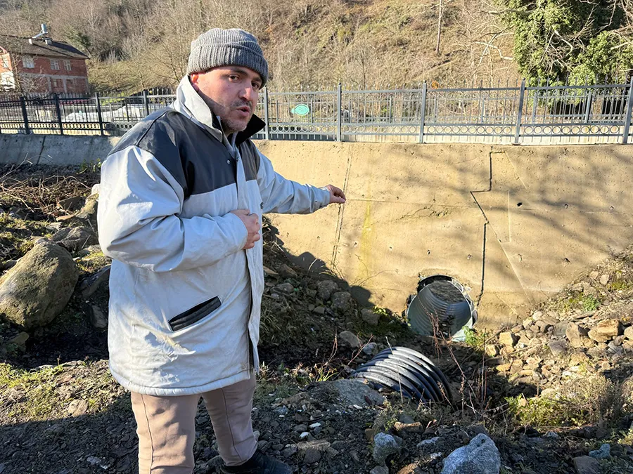 Derede boğulan Simay, açık olan borudan kayıp düşmüş