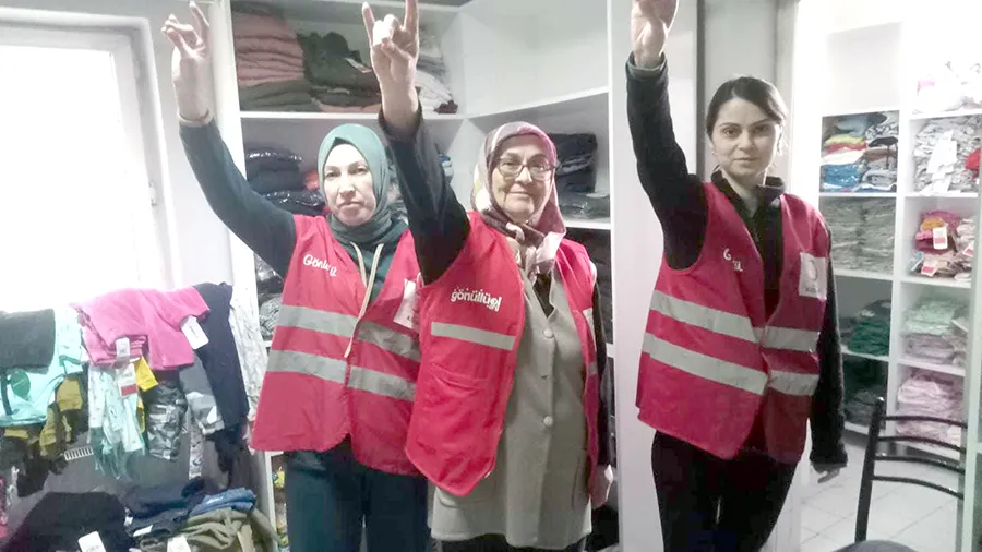 MHP Kozlu Kadın Kolları, Kızılay’a destek verdi...