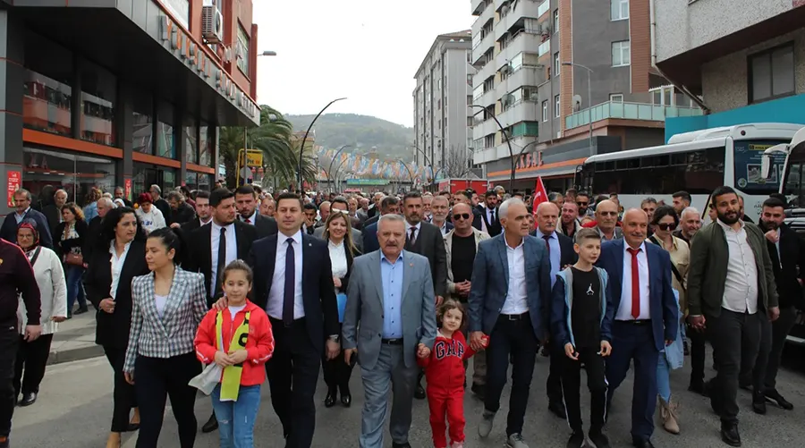 Kilimli’de Kamil Altun yeniden kazandı...