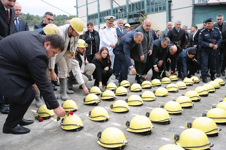 43 maden şehidi dualarla anıldı