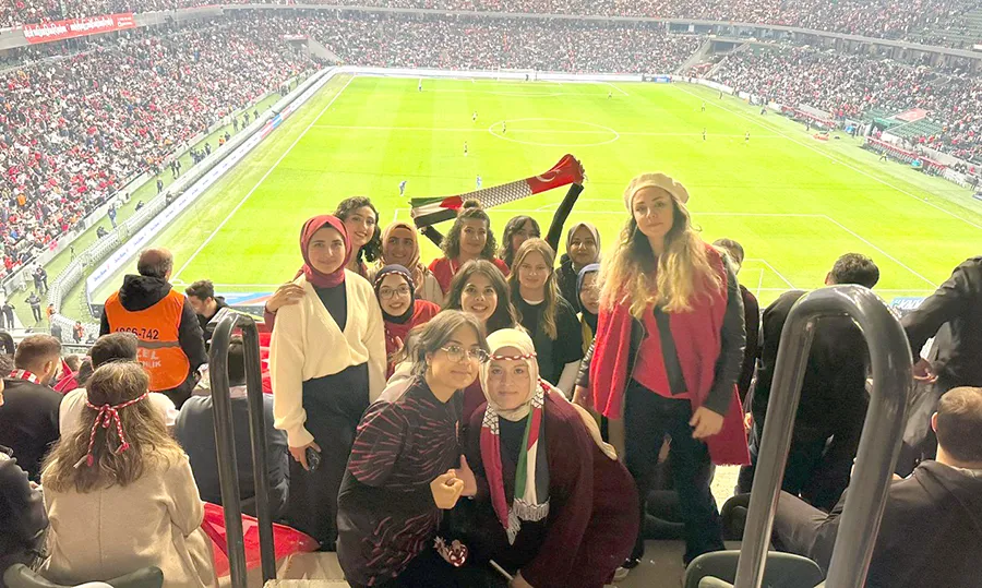 Zonguldak’ta gençler “Bizim Çocuklar” coşkusunu tribünde yaşadı