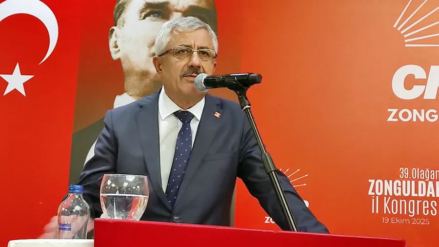CHP kongresinde Turan Oral konuştu: Mücadeleye hiç ara vermedim…