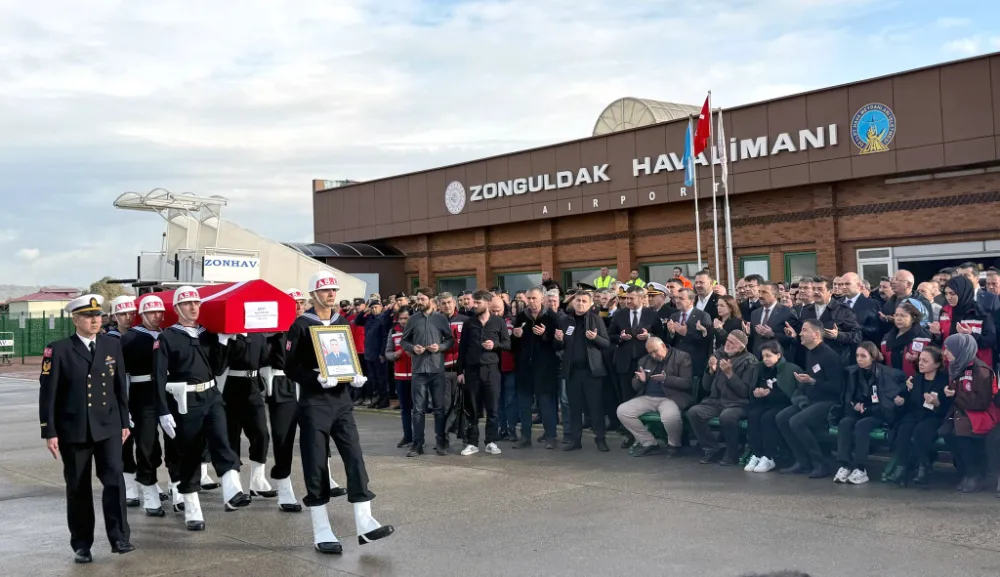 Şehit Astsubay Nuri Özcan, gözyaşlarıyla karşılandı