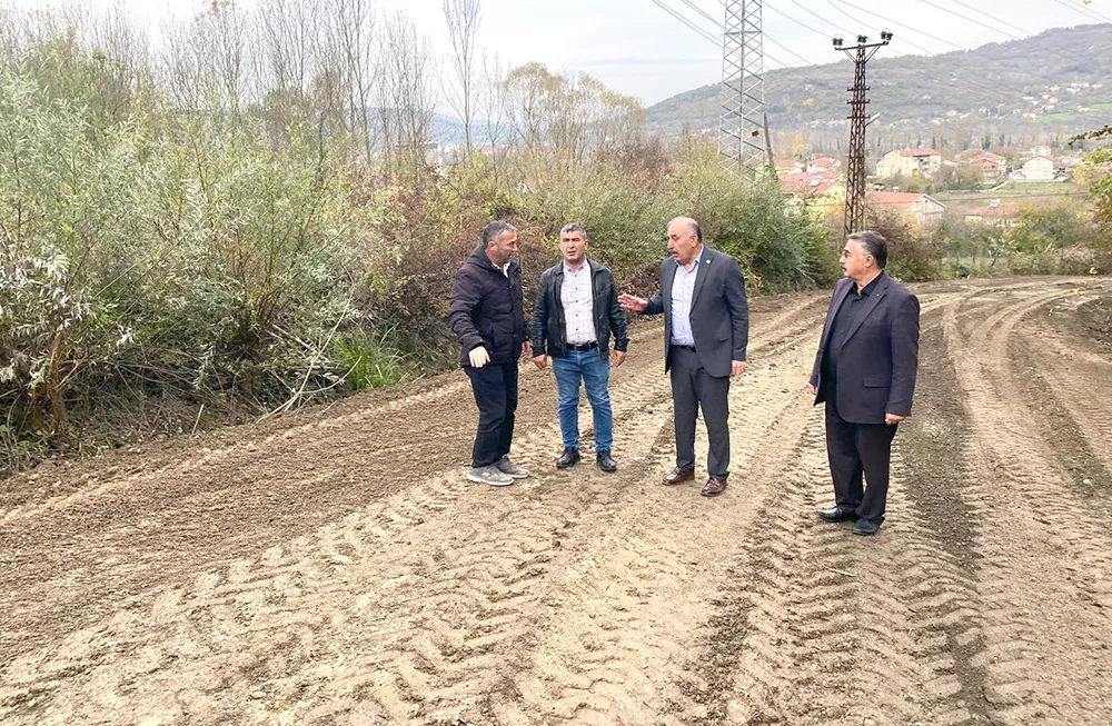 Gökçebey’de yol çalışmaları sürüyor