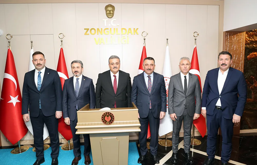 Bakan Yardımcıları, madenciler için geldi