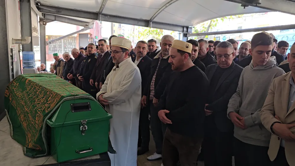 Şofben gazından ölen, polis kızı Şebnem son yolculuğuna uğurlandı