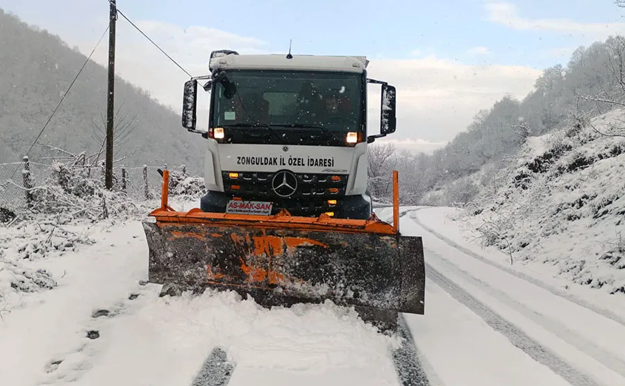 Kozlu’da köy yolları kapalı... Akşeyh ve Çırgan yolu açıldı...