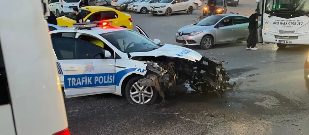 Polis aracı kaza yaptı... Yaralılar var...