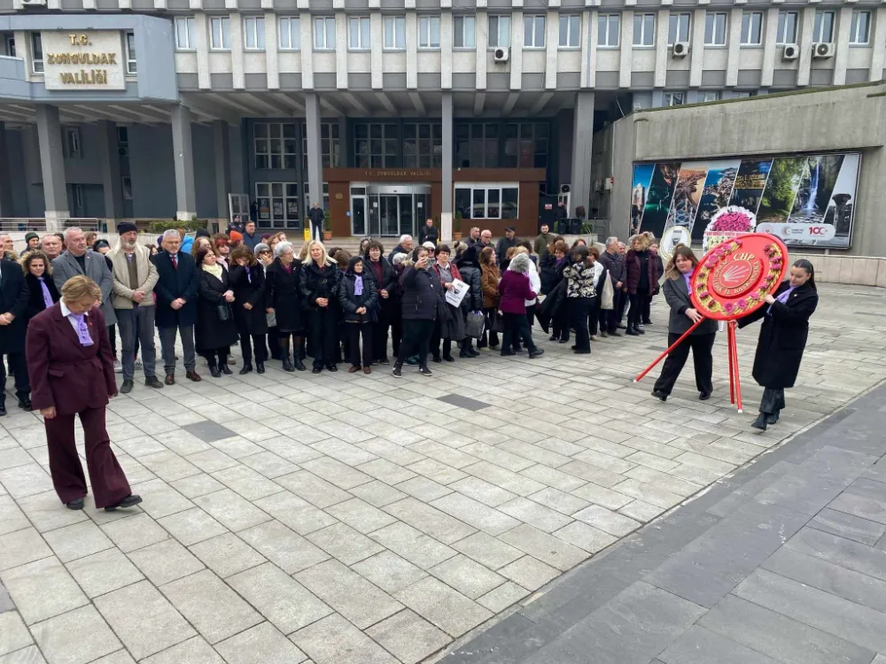 KADINLAR, EŞİT VE ÖZGÜR BİR GELECEĞİ HAK EDİYOR!