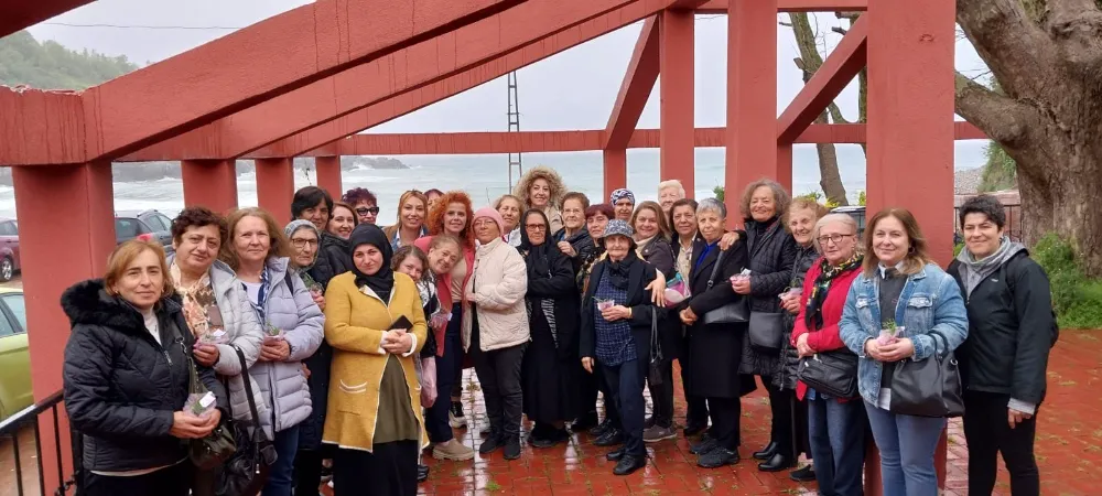 CHP’li Merve Arslan’dan üye annelere özel kutlama