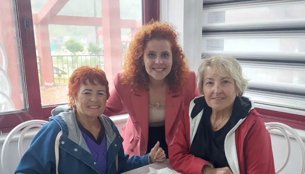 CHP’li Merve Arslan’dan, Anneler Günü’ne özel kutlama