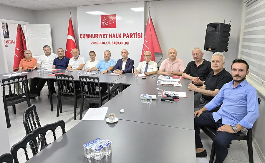 CHP’liler kongre için kolları sıvadı