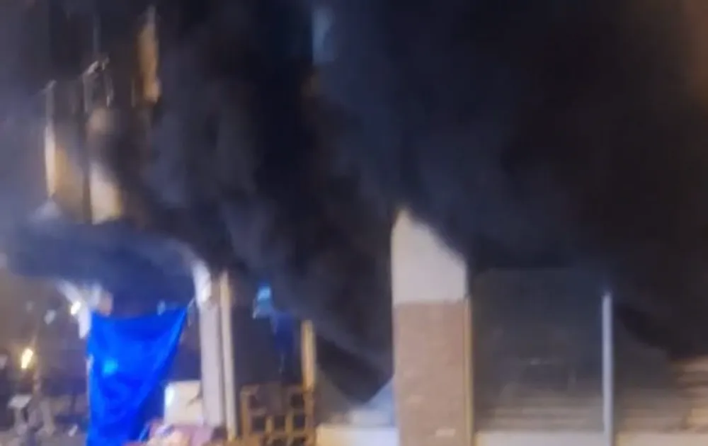 Boya dükkanında korkutan yangın