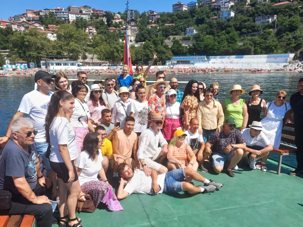 Romanya halk dansları grupları Zonguldak’ta