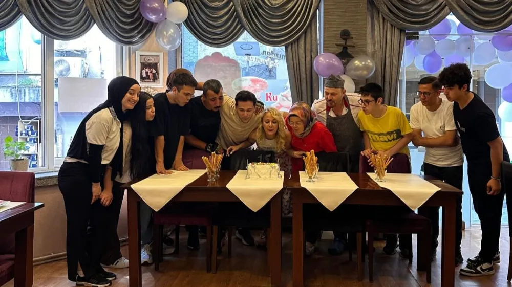 Zonguldak’ın Gözde Mekânı Gri Restaurant 15. Yılını Kutladı