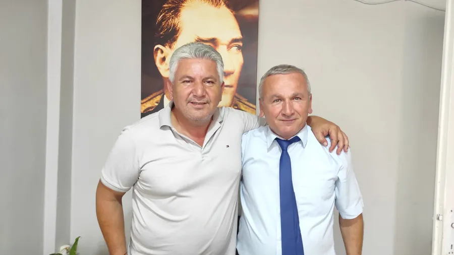 Muhtar Yarbaşı, Çınar’ı kutladı