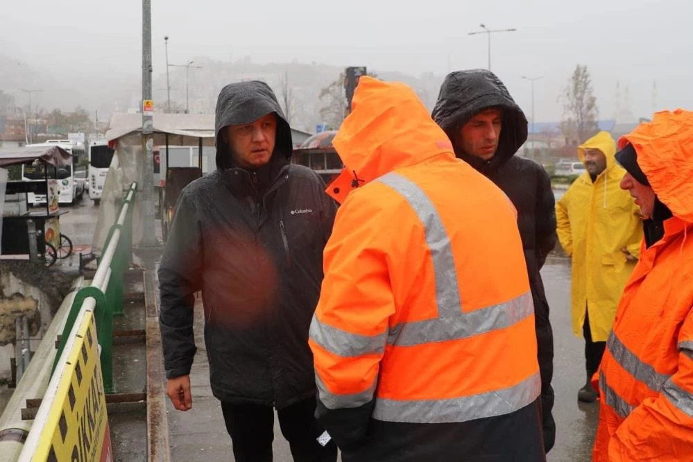 Zonguldak Belediyesi 150 personelle kar yağışına hazır...